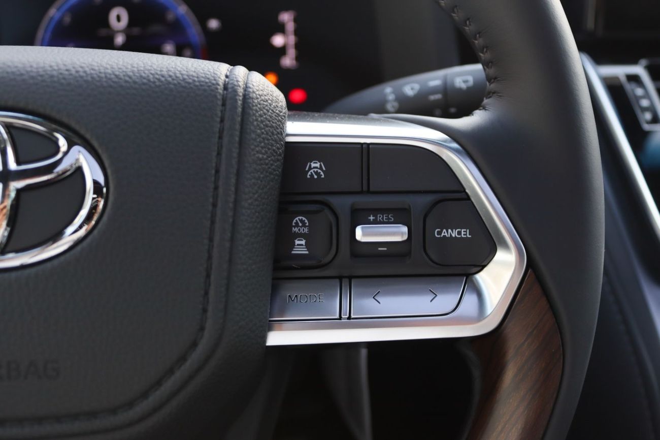 تويوتا لاند كروزر LAND CRUISER 4.0 V6 GXR-HIGH RADAR  **EXPORT ONLY**التصدير فقط خارج الخليج***