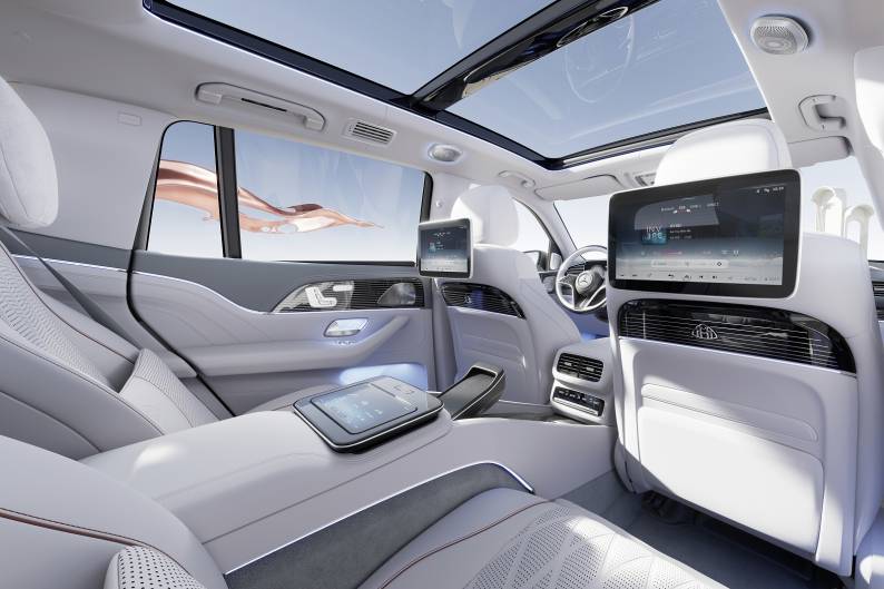 Mercedes-Benz GLS 600 interior - Seats