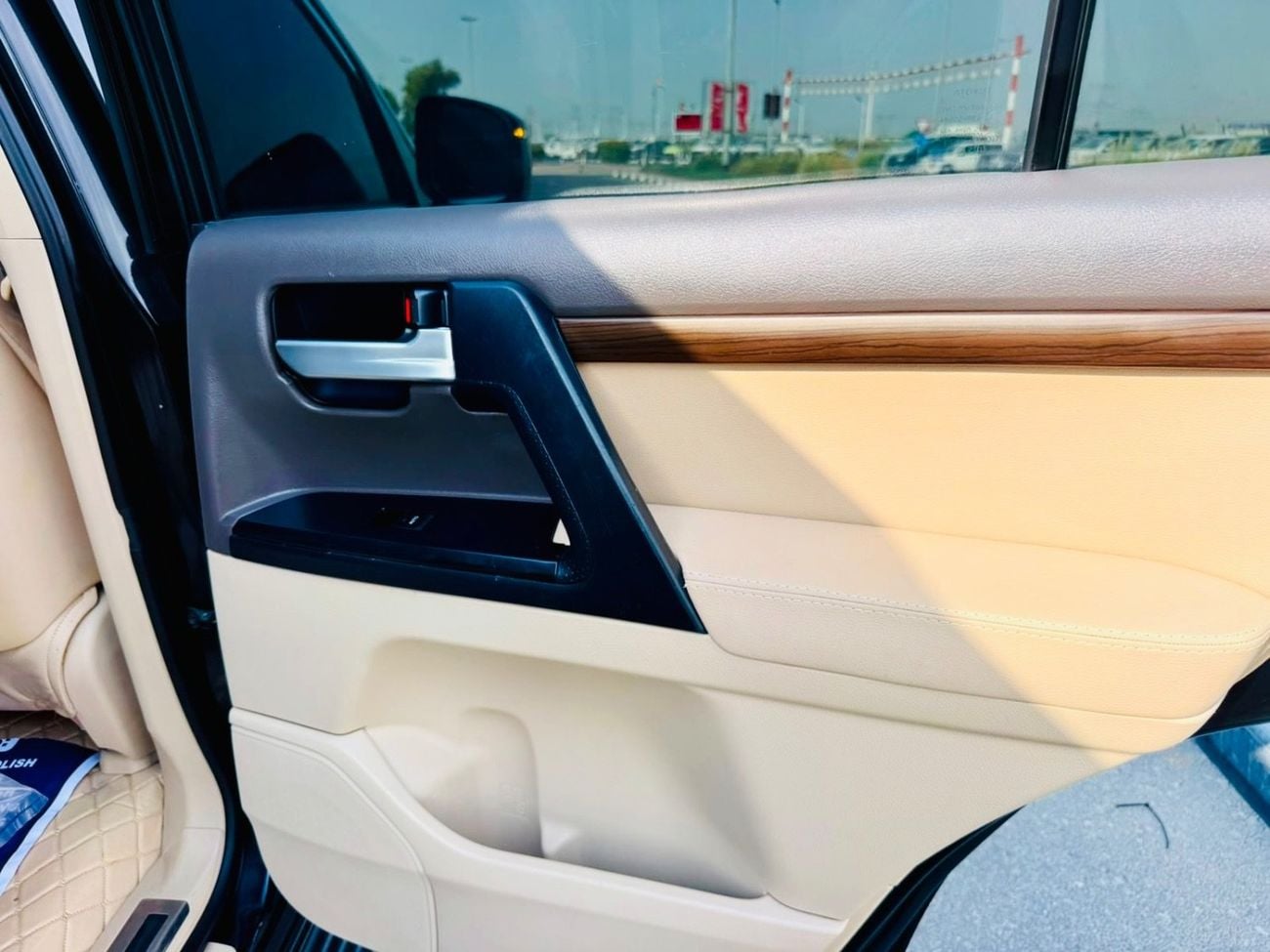 Toyota Land Cruiser GXR 2019 V6 4.0 full option Petrol