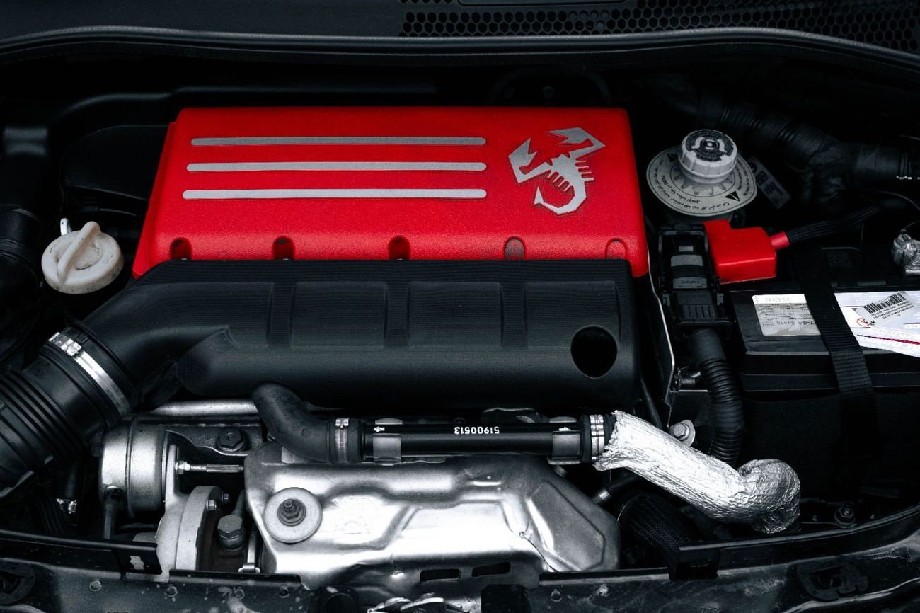 أبارث 595 595 Competizione | 1,273 P.M | 0% Downpayment | Low KM