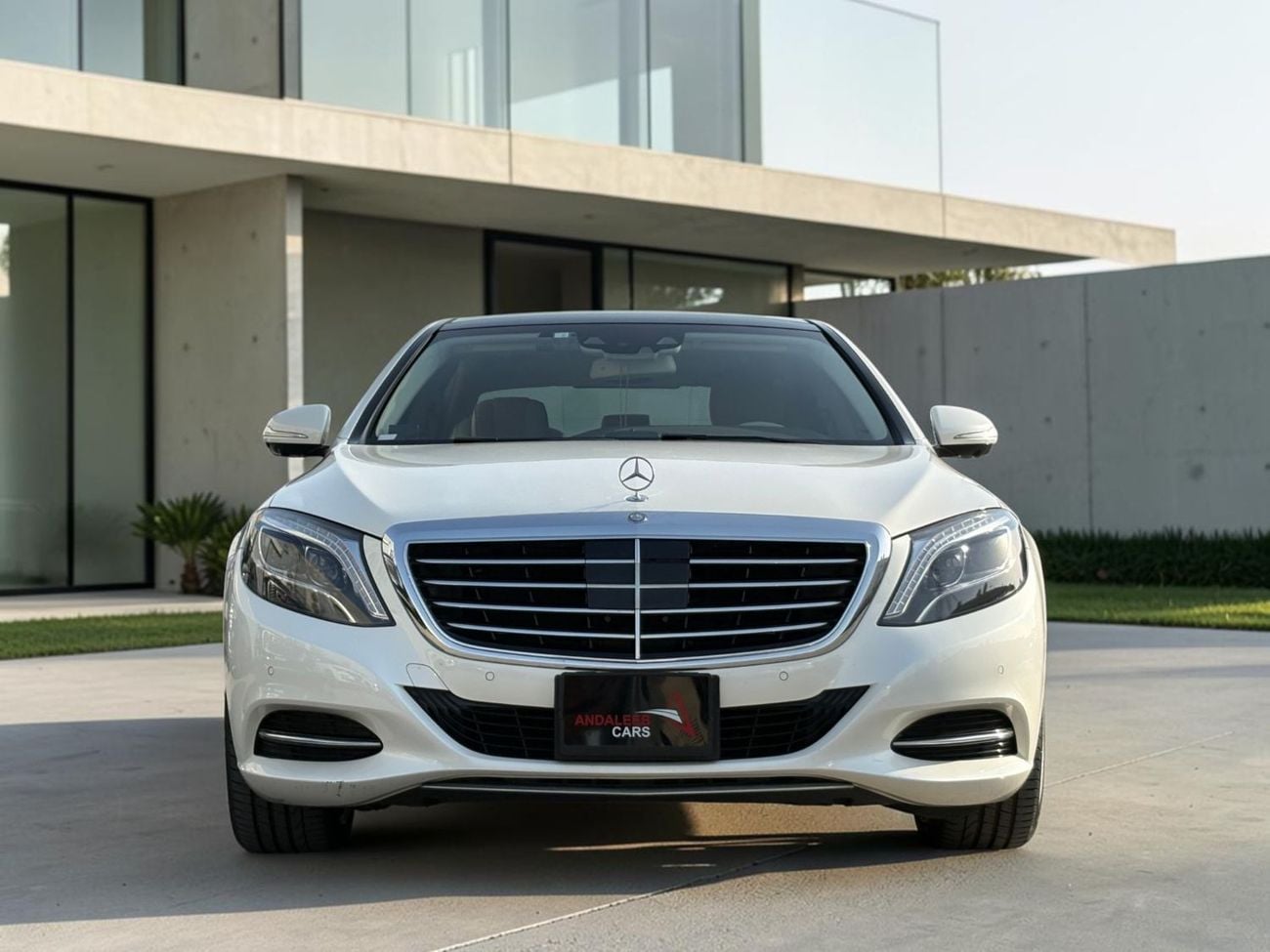 Mercedes-Benz S 400 Std 3.5L AED 2,720 P.M | 0% DOWN PAYMENT | MERCEDES-BENZ S400 HYBRID | 3.5L V6 | 2016