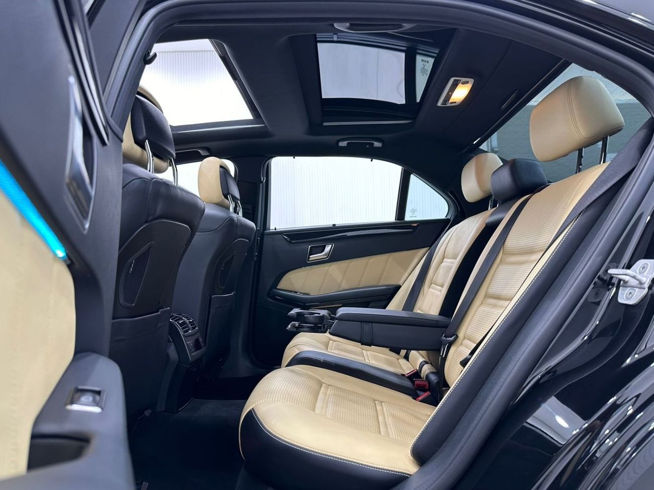 Mercedes-Benz E 63 AMG Std 5.5L 2015 Mercedes Benz E63 AMG, Service History, Full Options, Excellent Condition, GCC