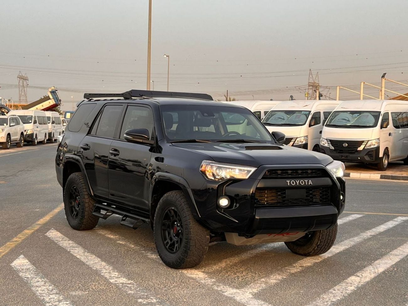 تويوتا فور رنر  2023 Toyota 4Runner Full Option 4.0L V6 - Rear Camera - AWD 4x4 - Sunroof - Leather Se