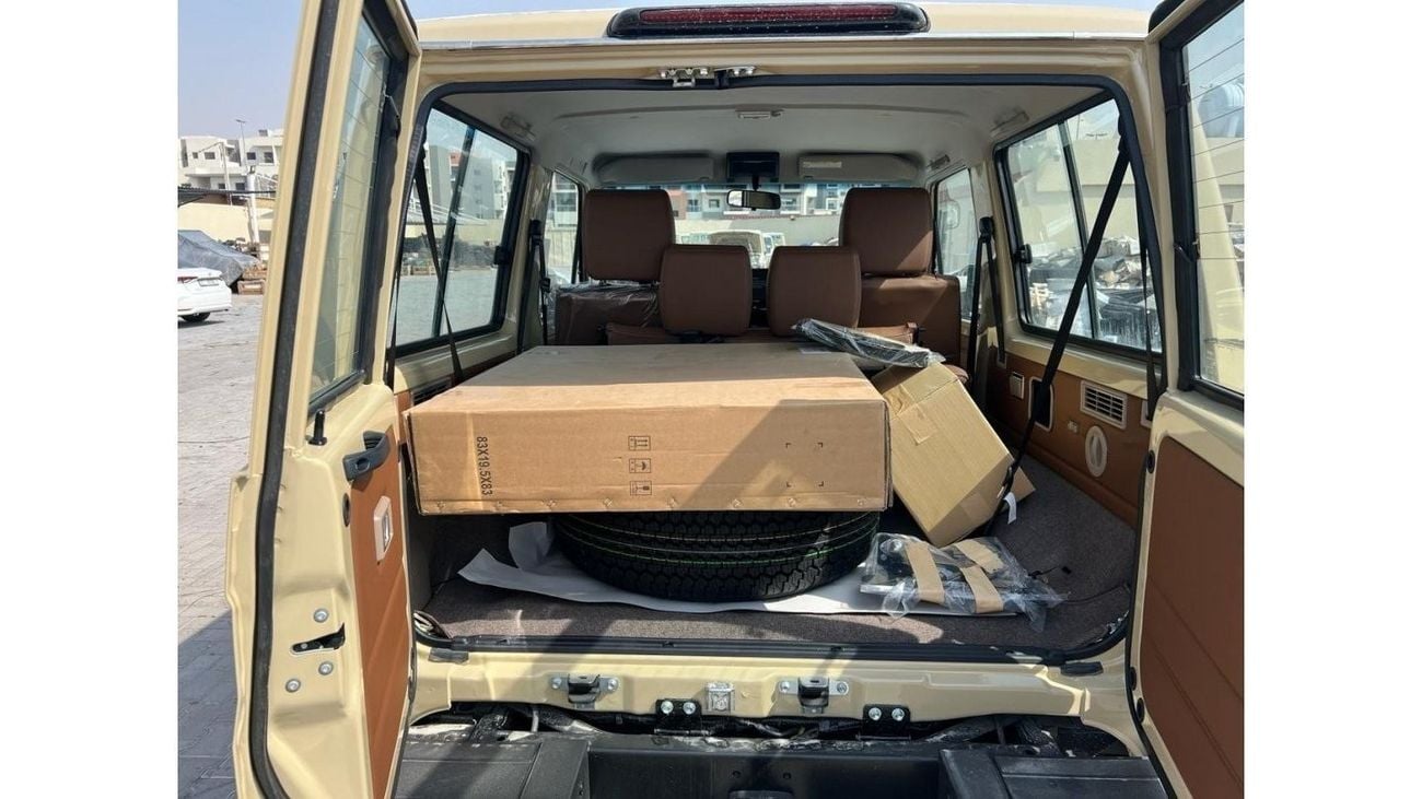 Toyota Land Cruiser 70 LC71 Capsule 4.0L Petrol V6 Full Option