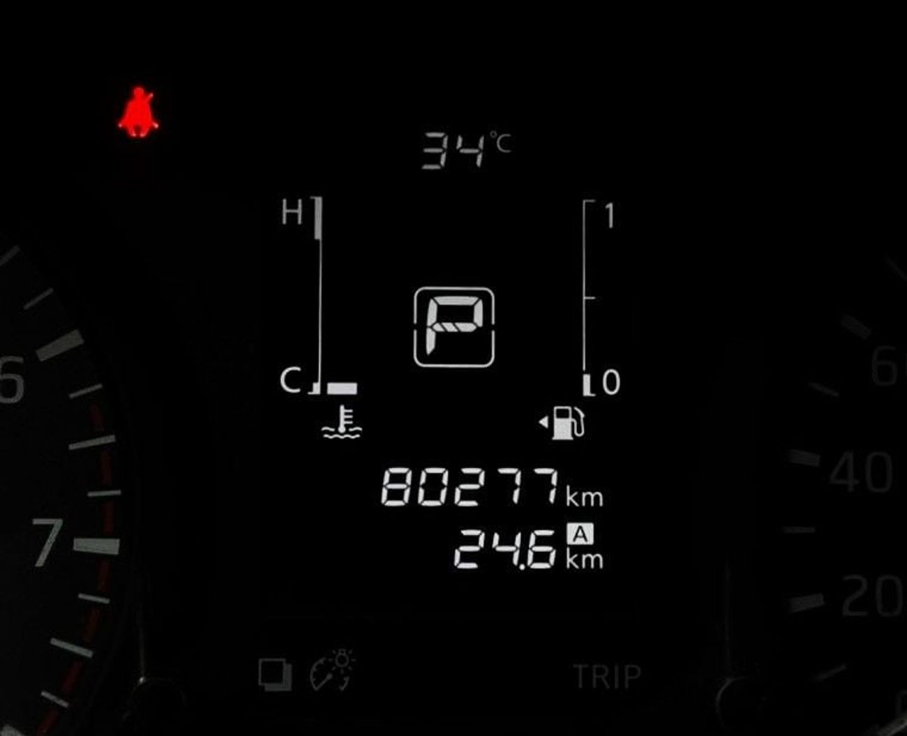 Nissan Navara Std 2.5L RWD A/T Nissan Navara | 2.5 L | 2020 | GCC | Accident-Free | In Excellent Condition | 769 P