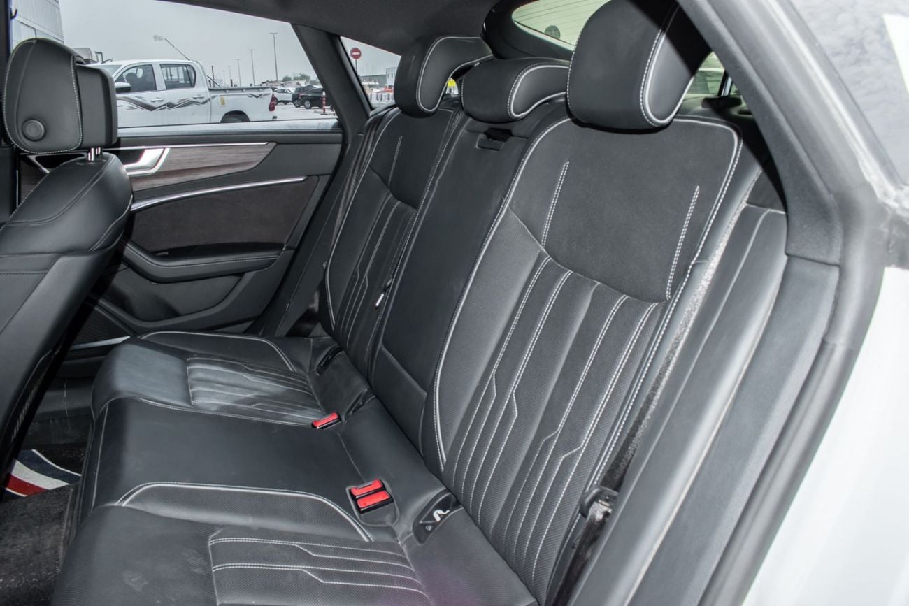 أودي A7 55 TFSI quattro S-Line 3.0L