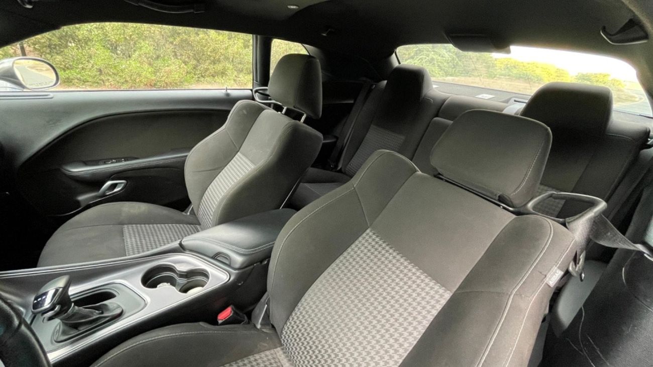 Dodge Challenger R/T 5.7L (370 HP)