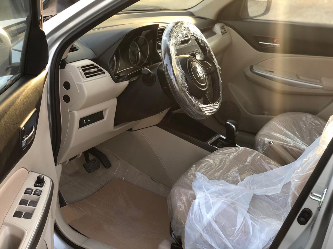 Suzuki Dzire 1.2L, GLX INSIDE BEIGE, SPECIAL OFFER (CODE # SDG20)