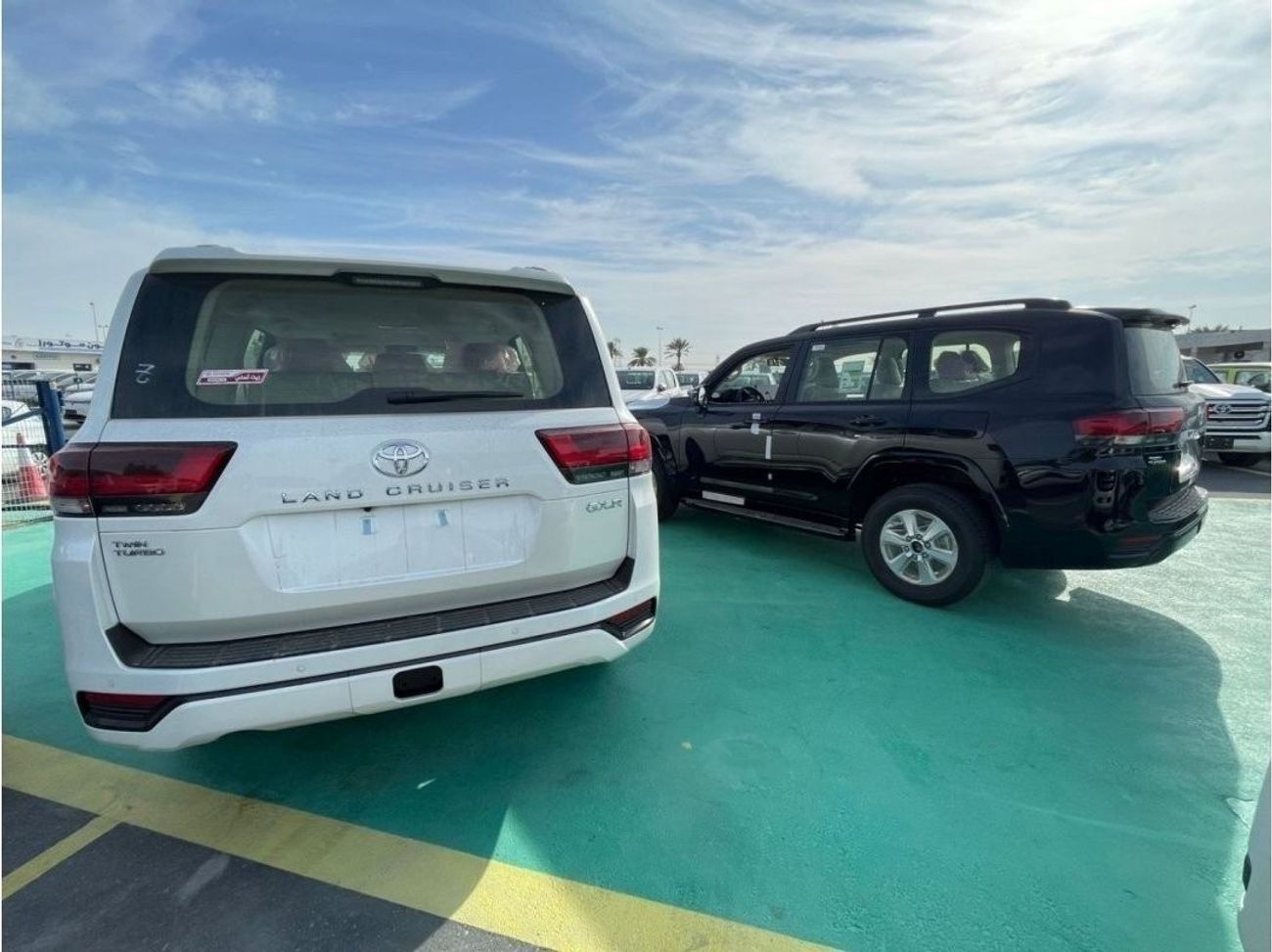 Toyota Land Cruiser LC300 - GXR // 3.5 L // 360 CAMARA - MODEL 2023