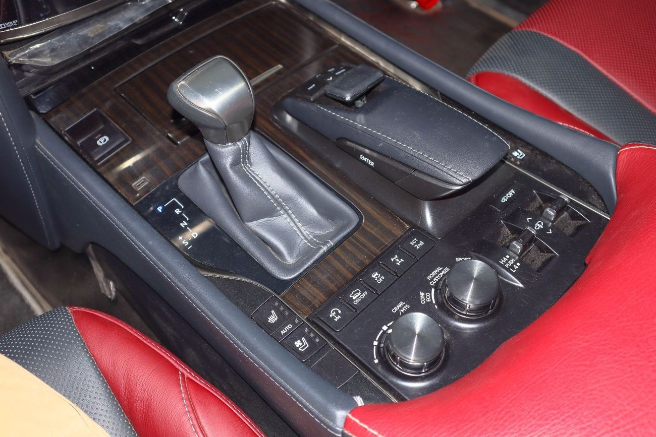 Lexus LX 570 Signature