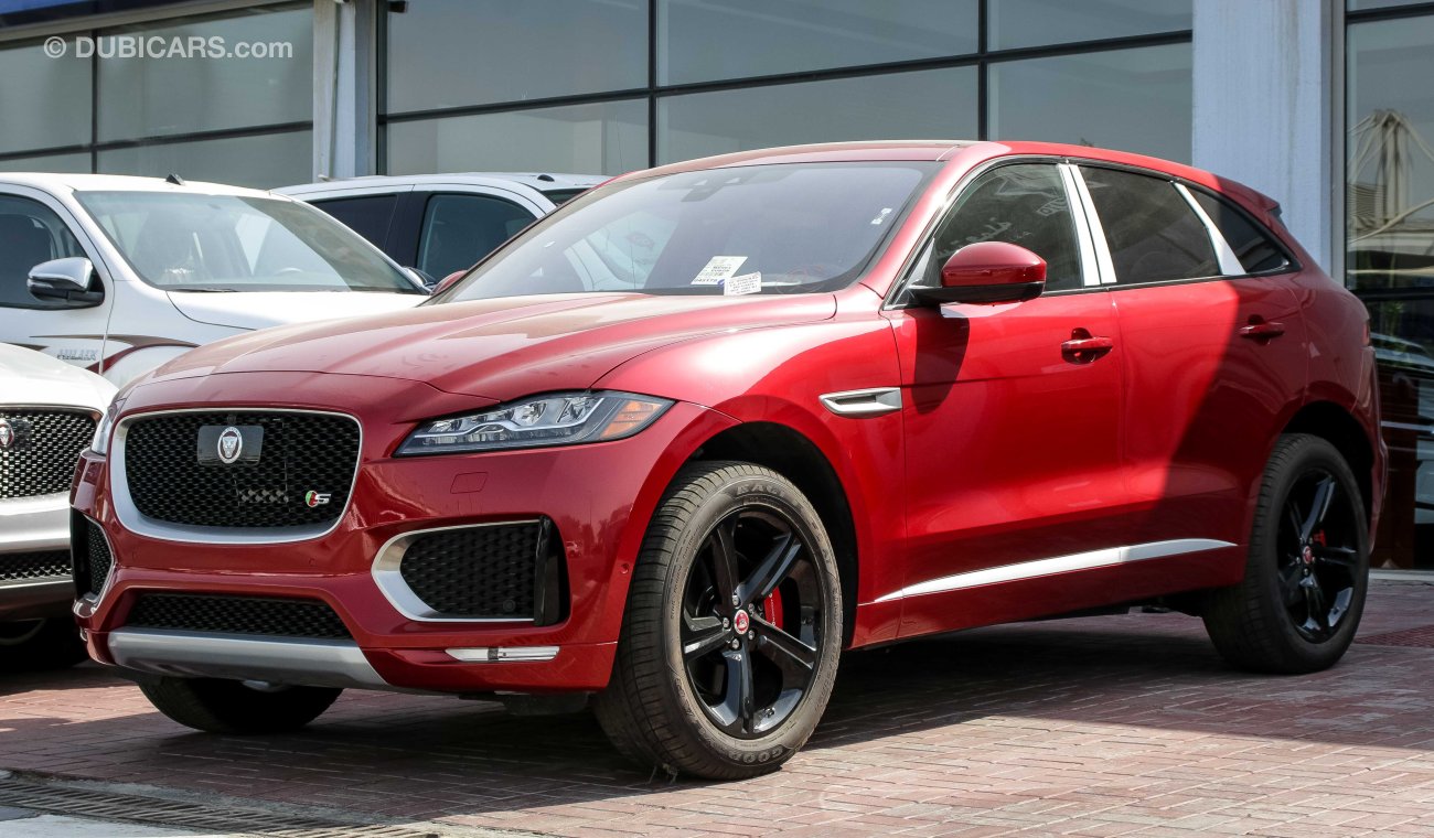 جاغوار F-Pace S AWD