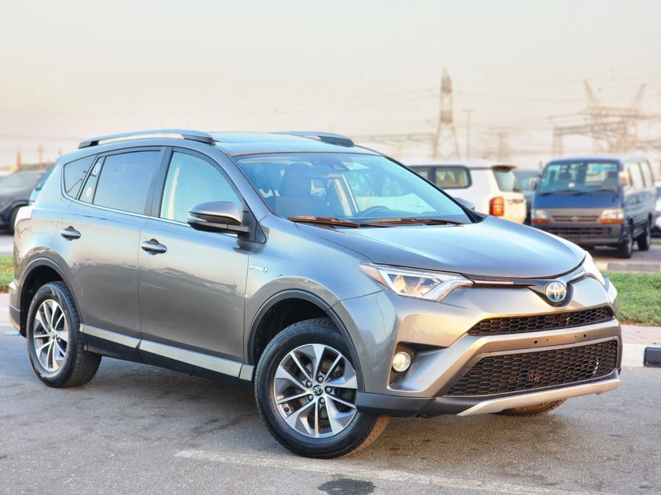 Toyota RAV4 TOYOTA RAV4 hybrid XLE 2.5L