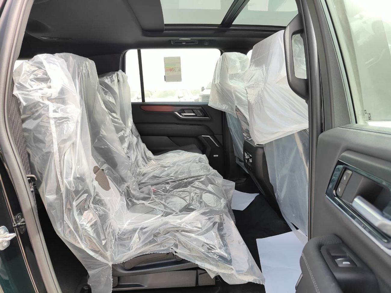 GMC Yukon XL 2025 GMC Yukon Denali XL 8-Seater 6.2L V8 Petrol A/T 4WD Export Only