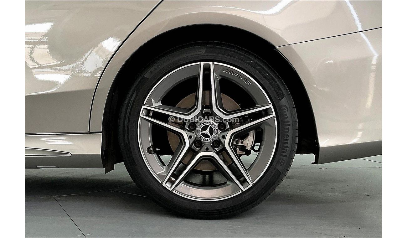 Mercedes-Benz C 200 Standard (AMG Line) | 1 year free warranty | 7 day return policy | Zero down payment