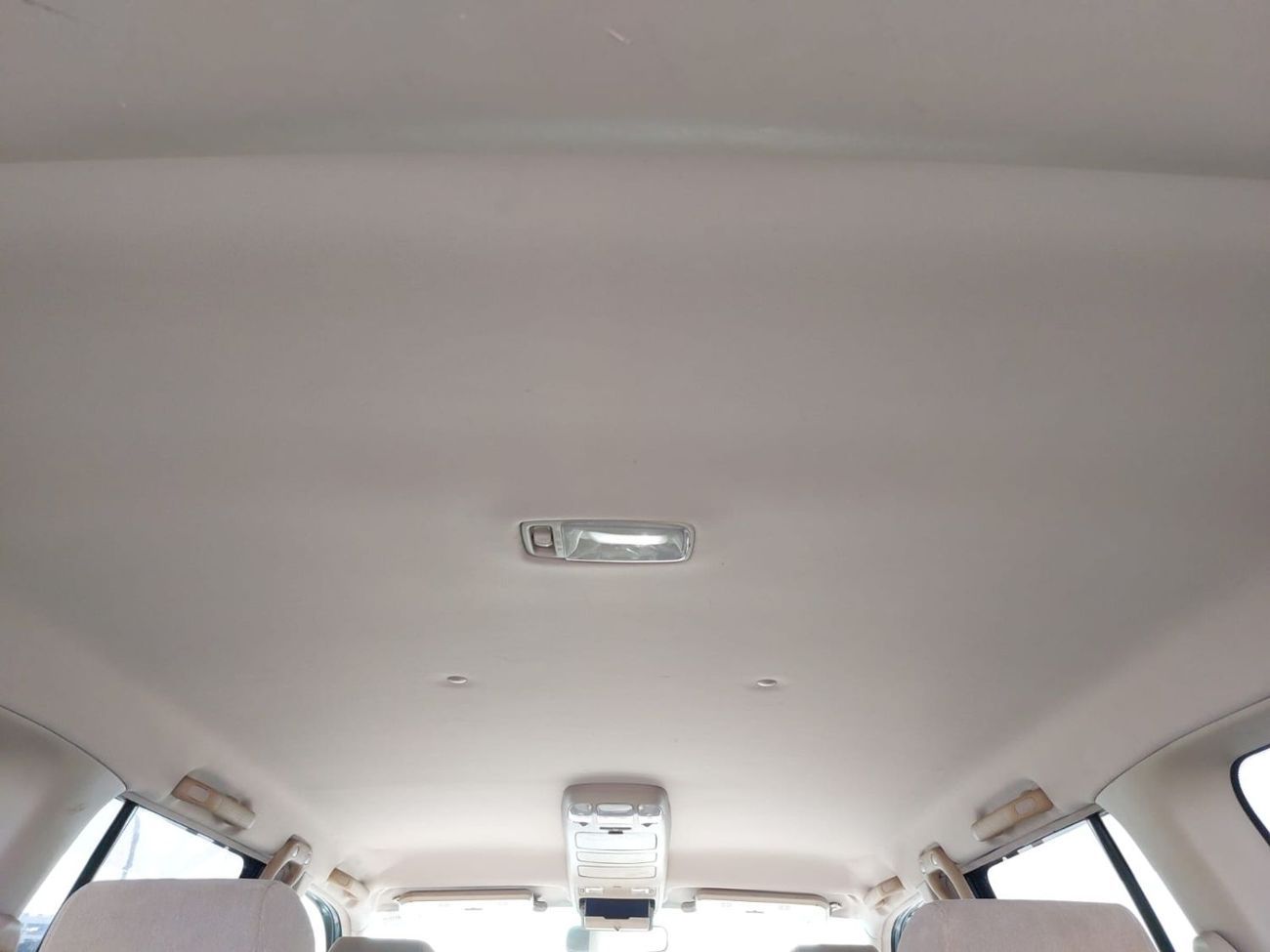 تويوتا لاند كروزر TOYOTA LAND CRUISER SUV RHD 2005 MODEL 4.2 L DIESEL AUTOMATIC(PM27948)