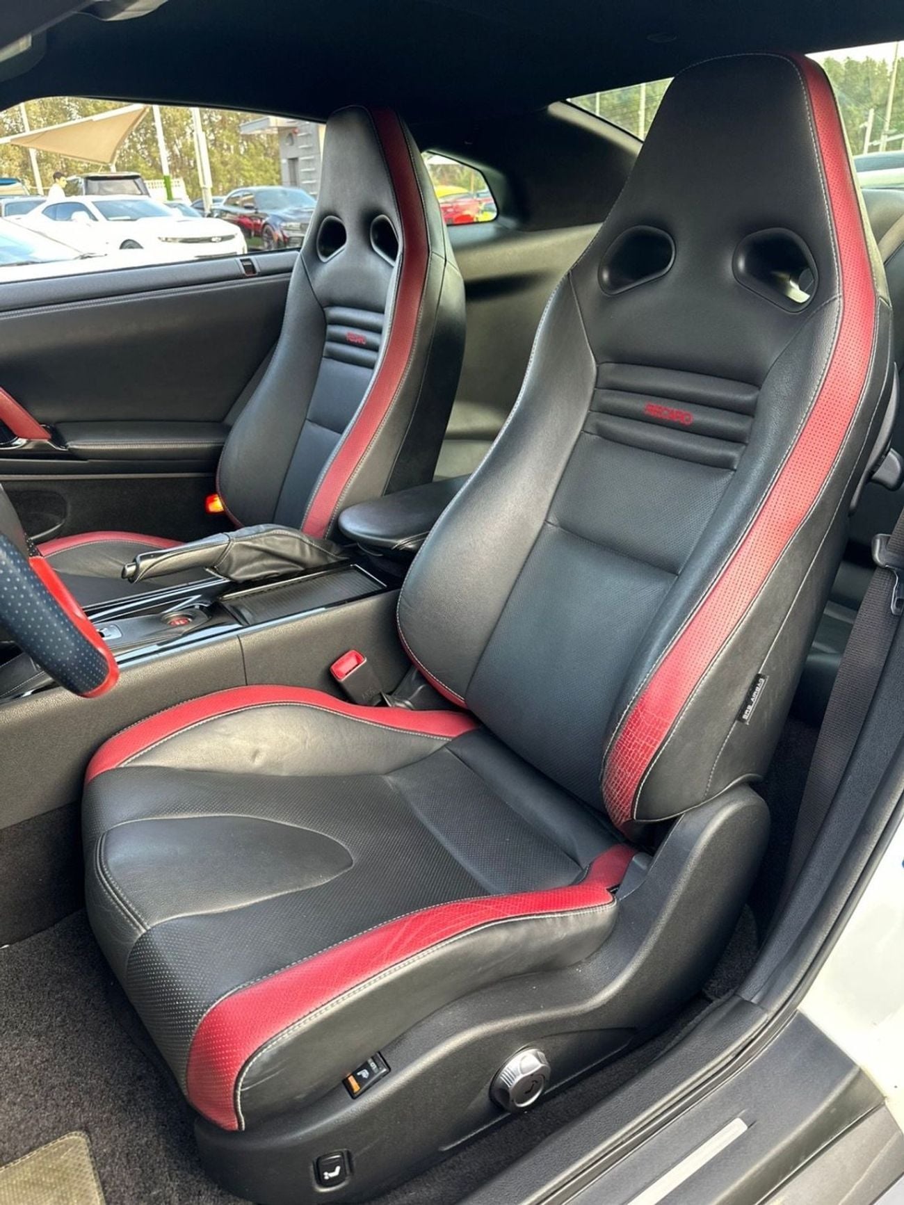 نيسان جي تي ار BLACK EDITION Premium 3.8L (2 Seater)