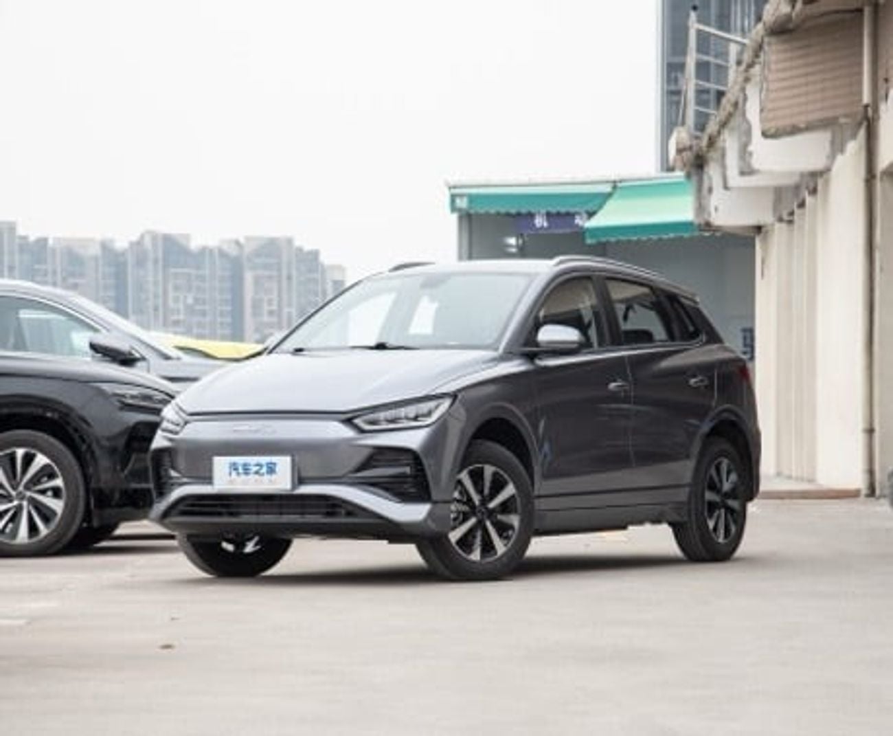 بي واي دي e2 BYD E2  Honor Deluxe 2024 (Available on pre-order from China and ship to ROW)