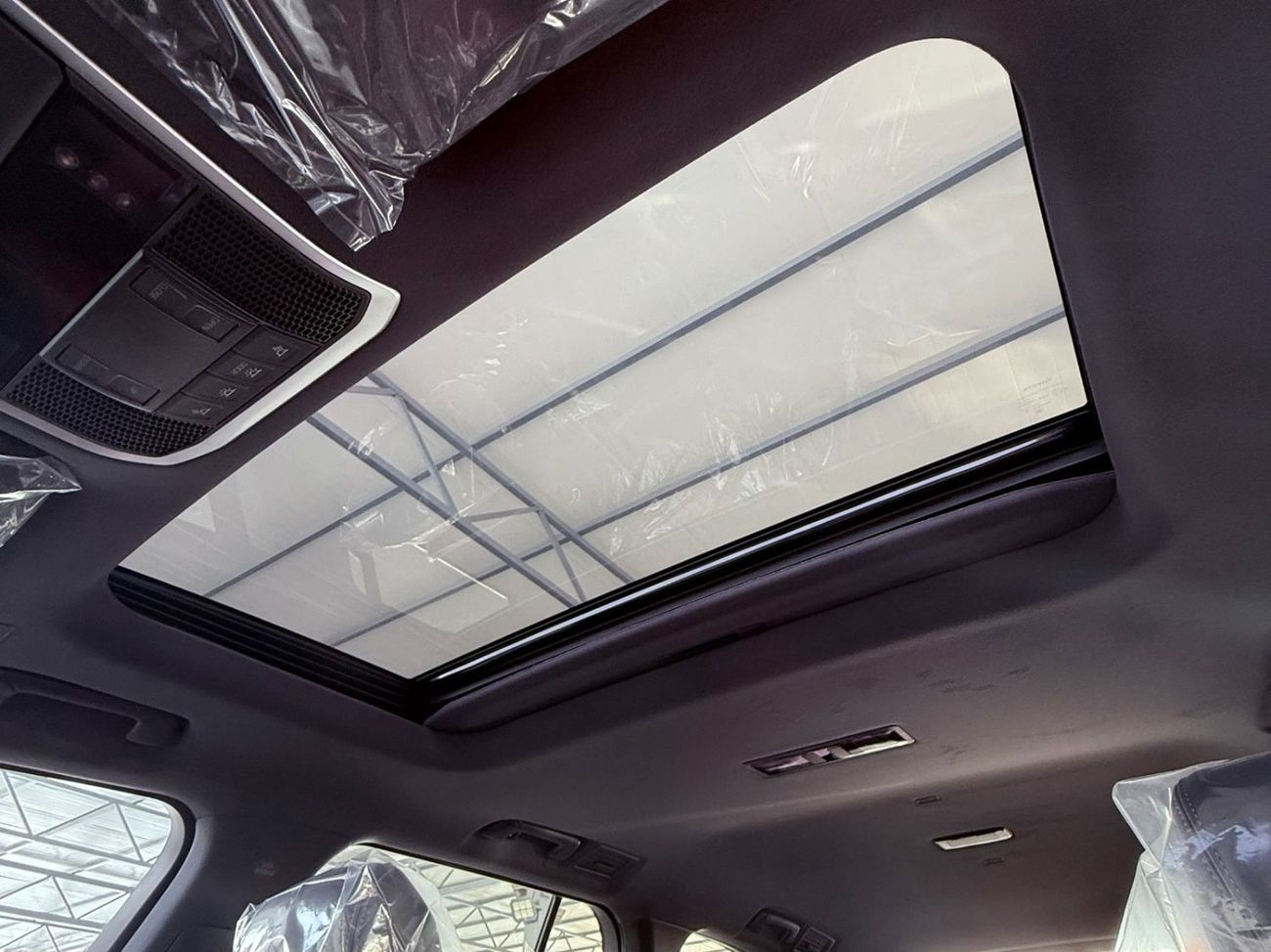 Toyota Land Cruiser 2026 TOYOTA LAND CRUISER 300 VXR 3.5 HYBRID HEV **EXPORT ONLY**التصدير فقط خارج الخليج***