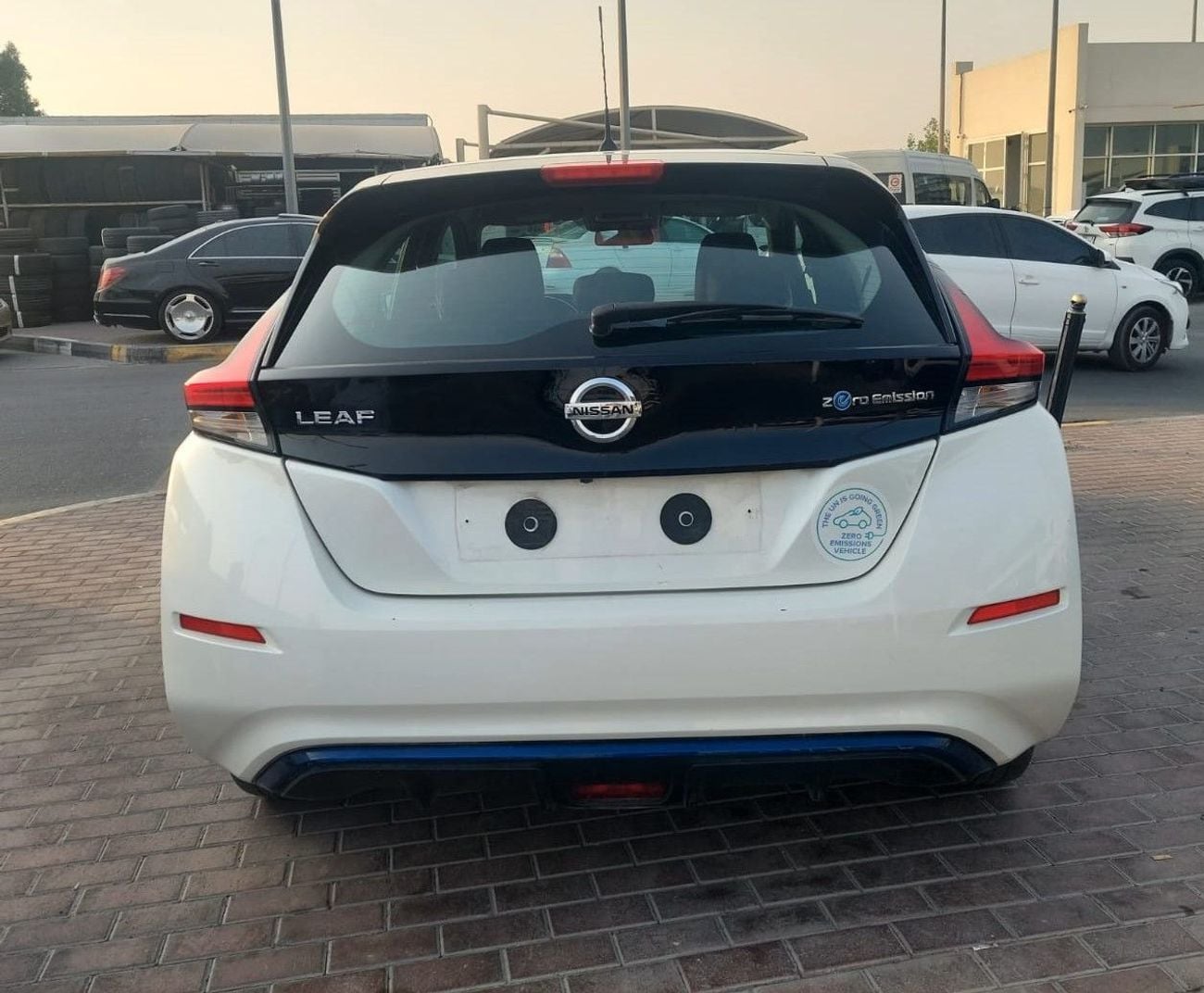 نيسان ليف Std