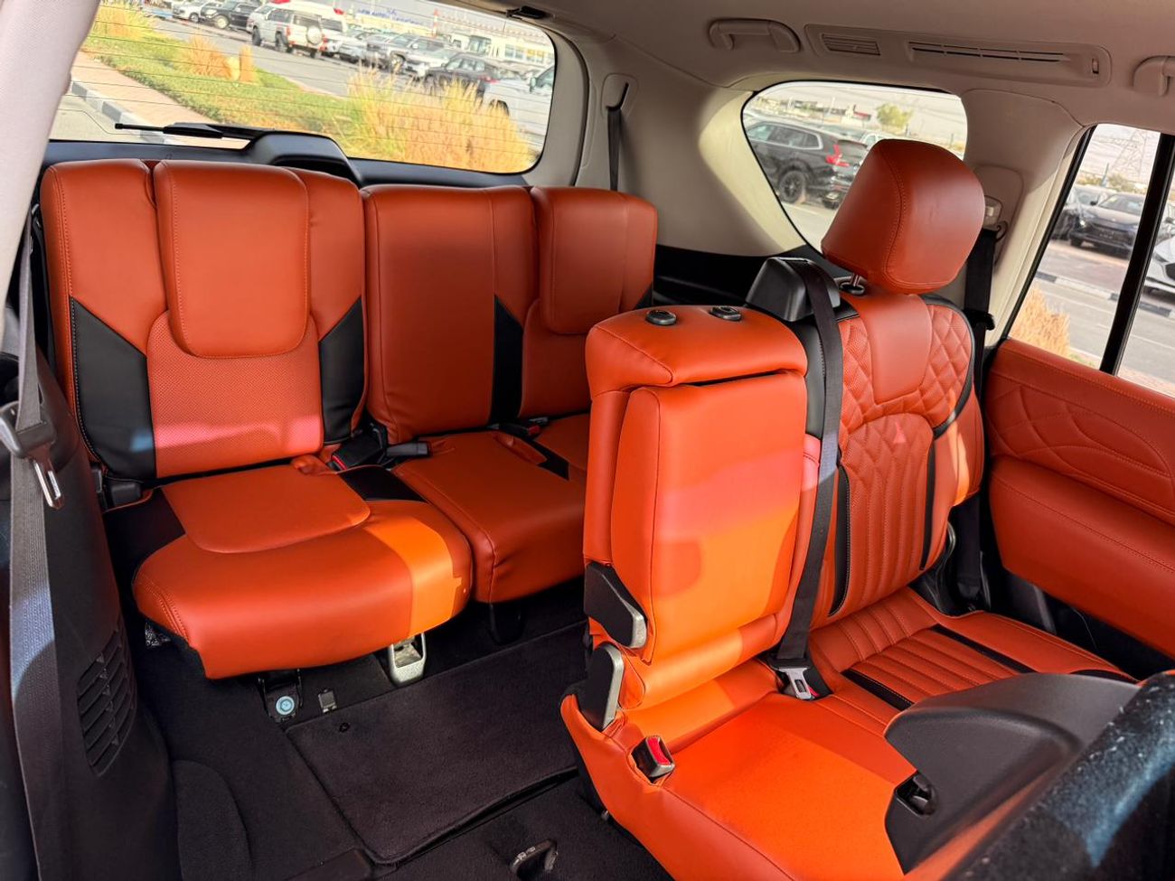 Nissan Armada 4WD 5.6 L Nismo