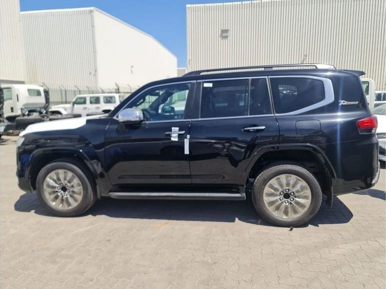 Toyota Land Cruiser LC 300 3.5L VXR PETROL A/T 7 SEATER