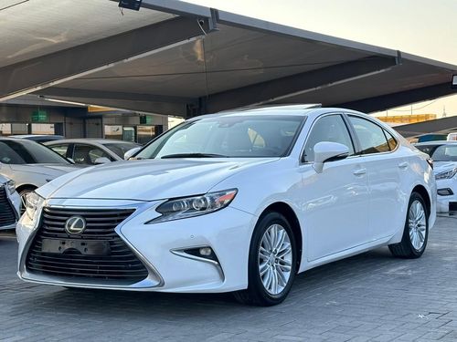 لكزس ES 350 بريمير لكزس 2017 / ES350 المواصفات : خليجي - فتحة سقف - شاشة - كمرة - مثبت سرعة - رادار  -حساسات بار