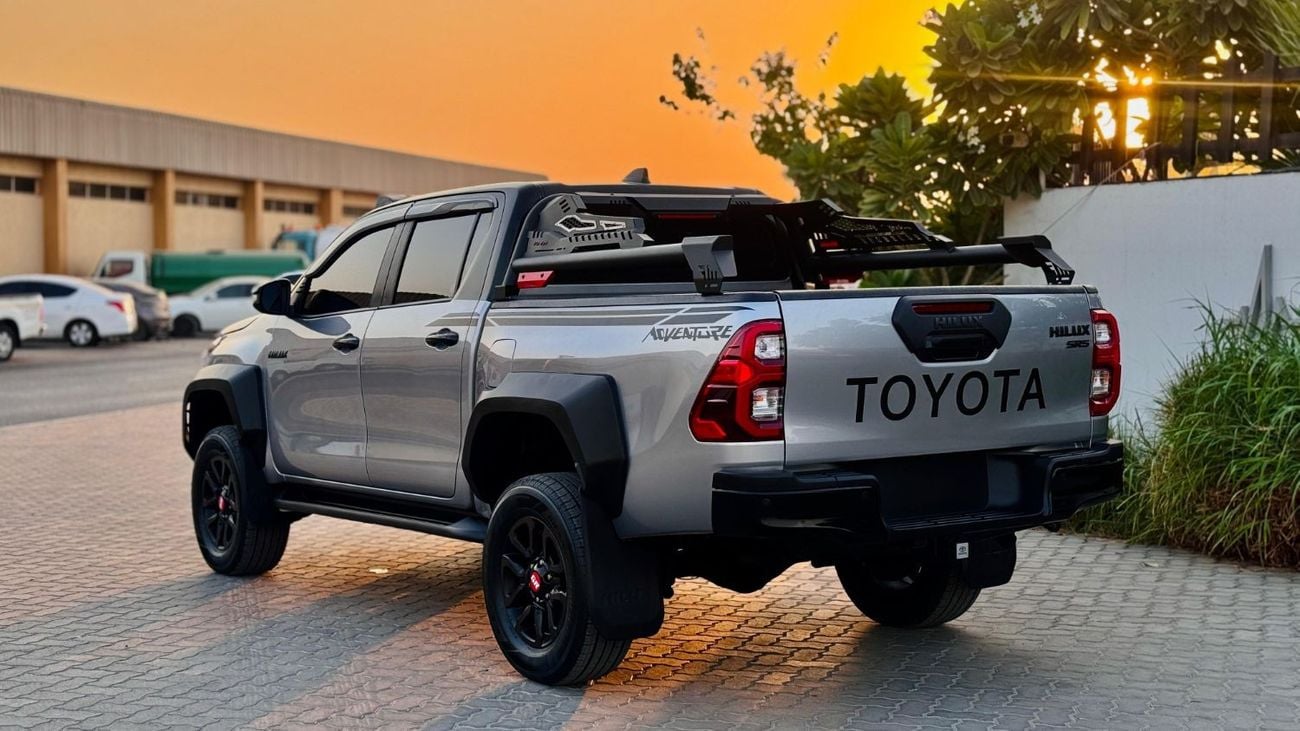 تويوتا هيلوكس -