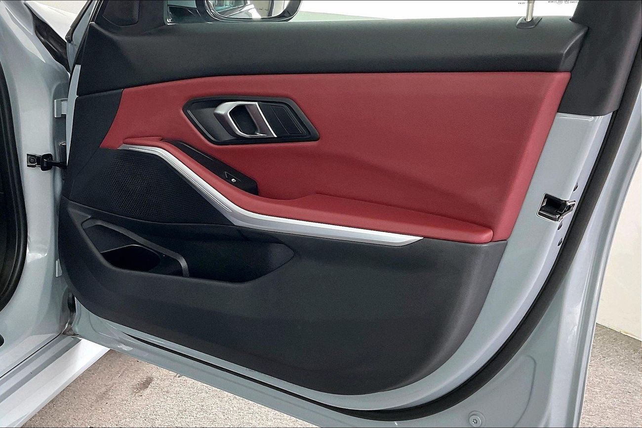 BMW 320i M Sport | Guaranteed Warranty | 0 Down Payment