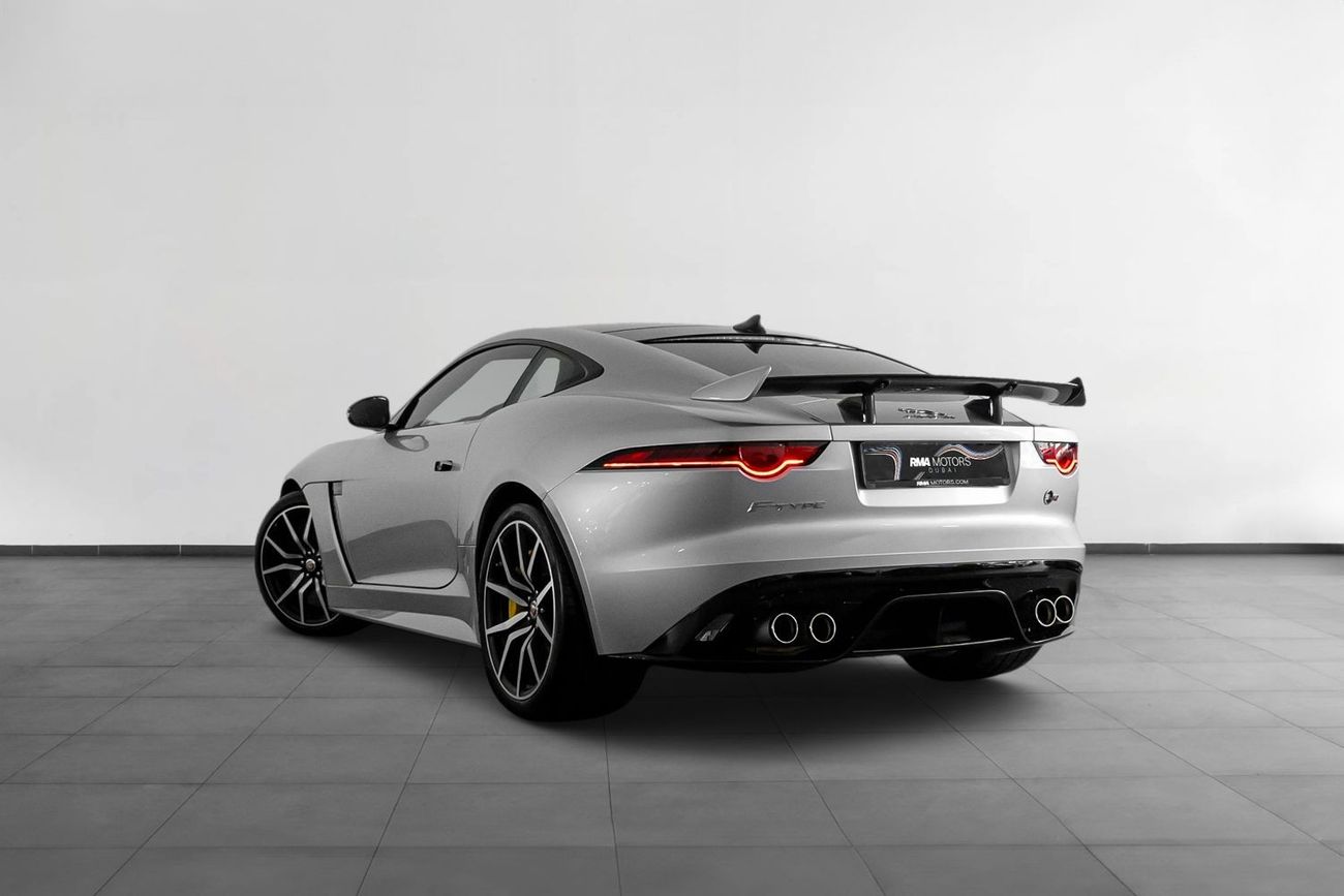 Jaguar F Type SVR
