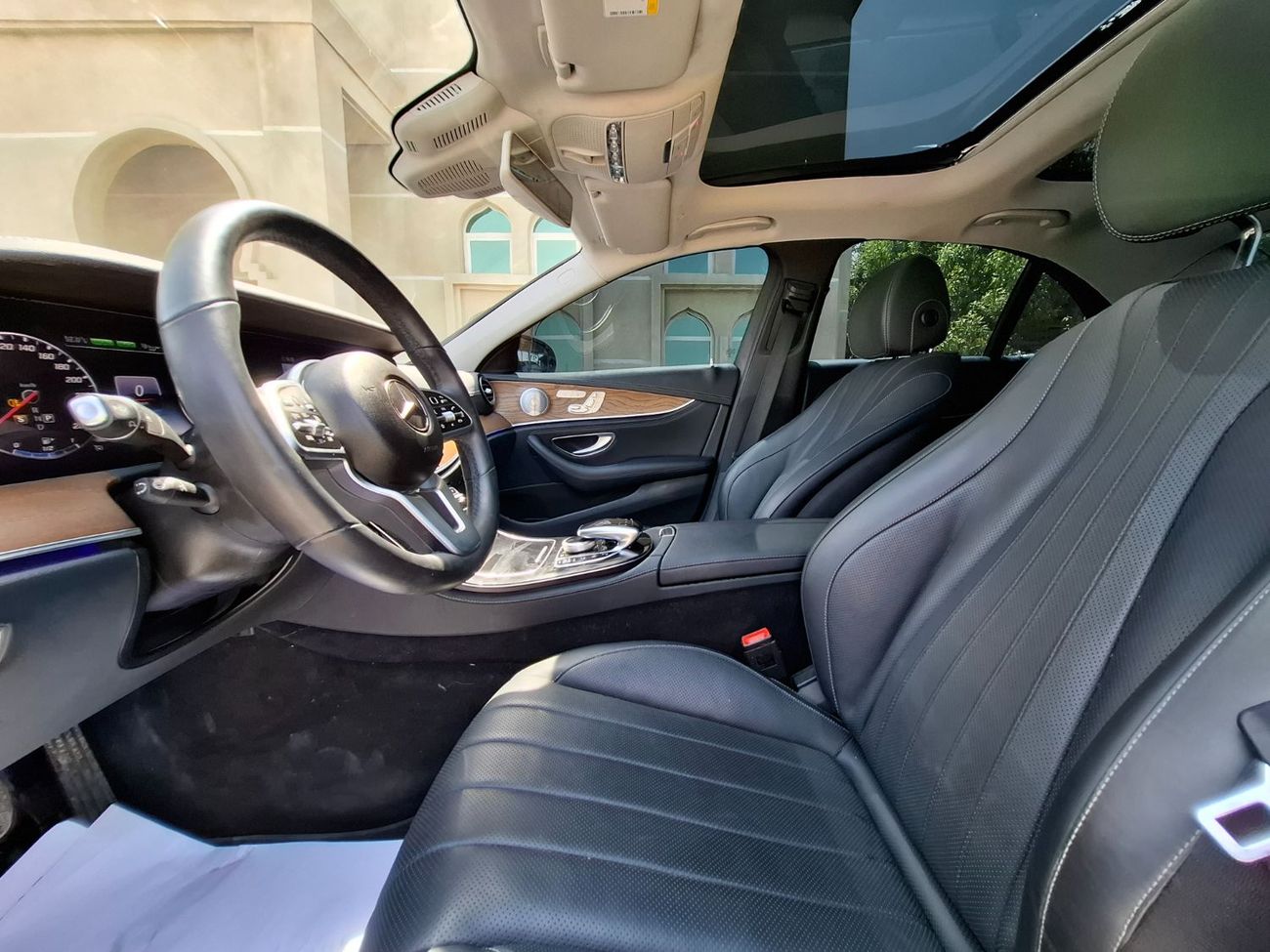 مرسيدس بنز E300 مرسيدس بنز E300e 2019