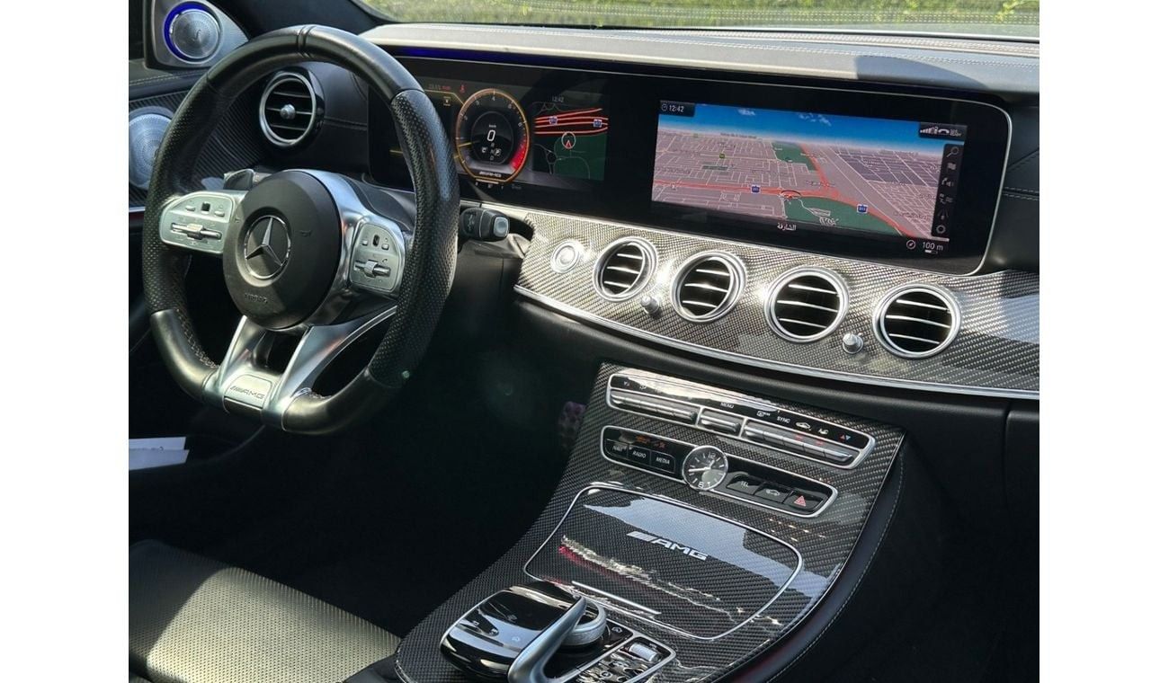 Mercedes-Benz E 63 AMG