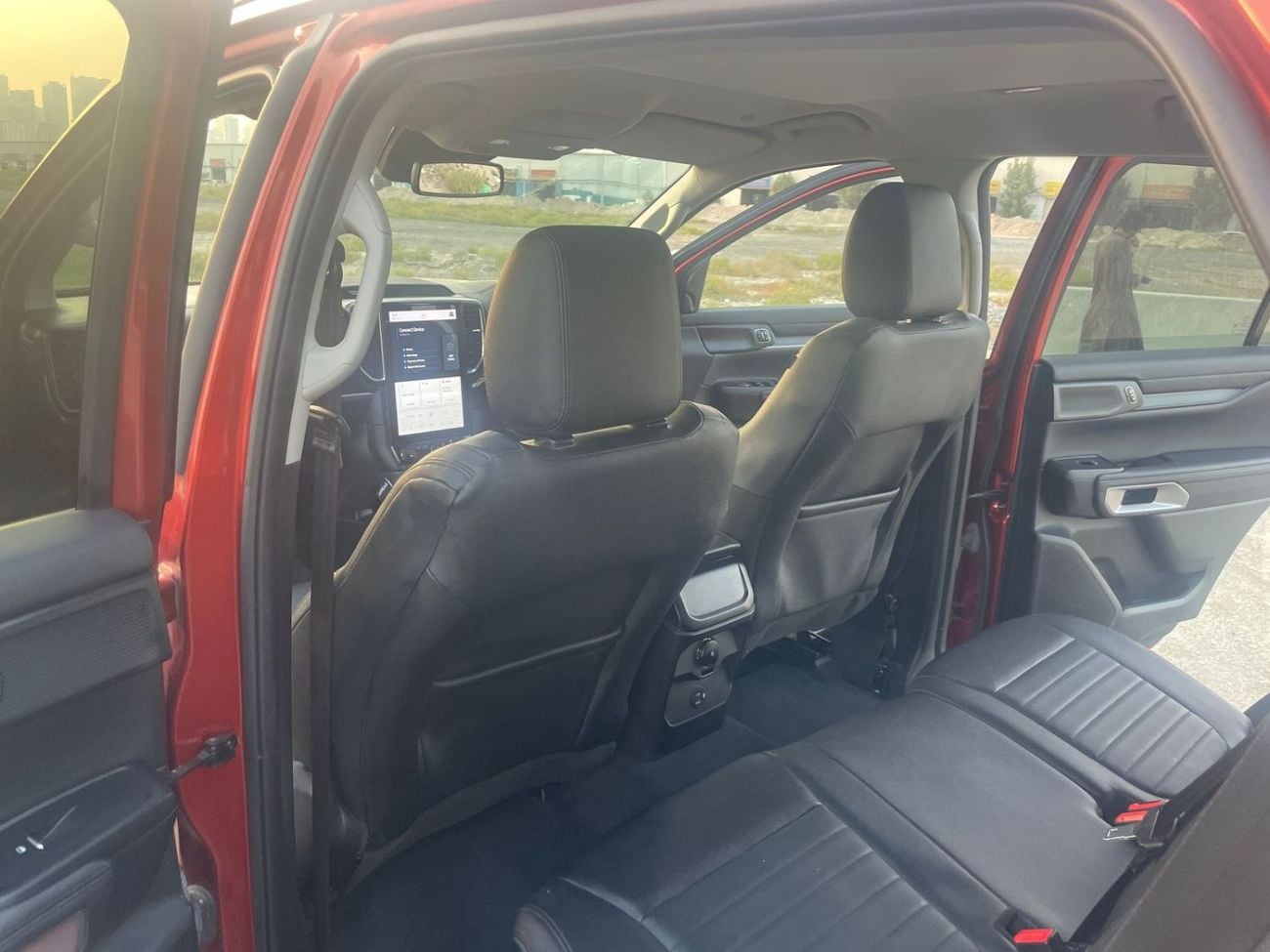 Ford Everest diesel 3.0 liter ,right hand drive only for export available