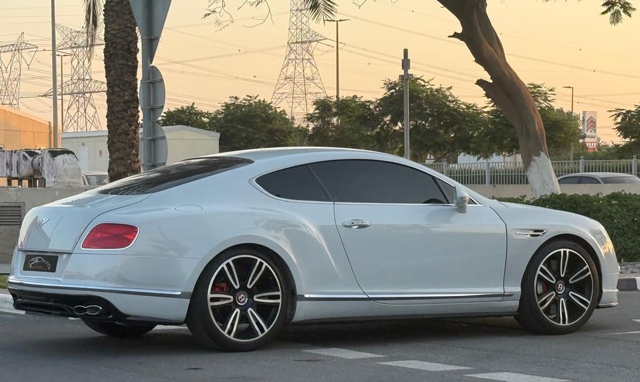 Bentley Continental GT Speed 4.0L Coupe Bentley Continental GT Speed 2013 - GCC Specs - Pristine Condition