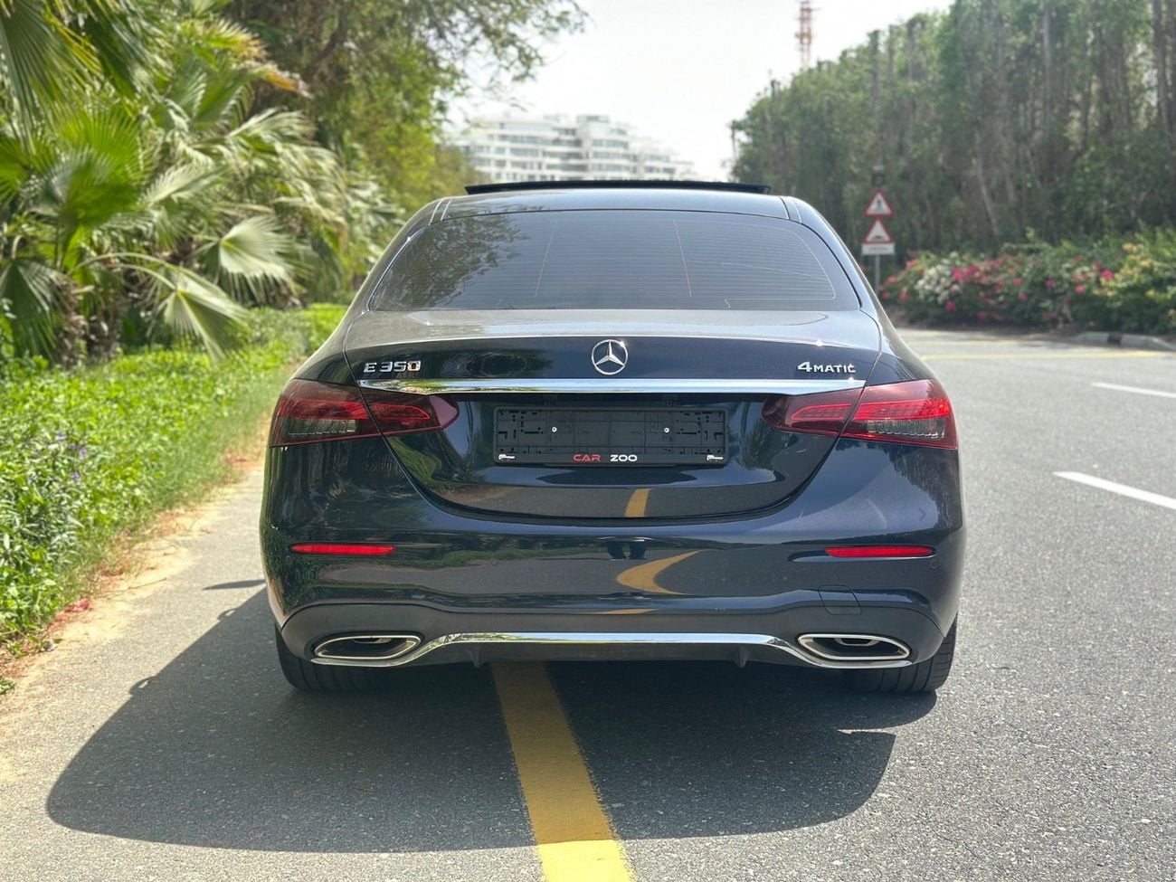 مرسيدس بنز E 350 2022 | E350 4MATIC | Full Option | American Specs | 63,000 km | Excellent Condition
