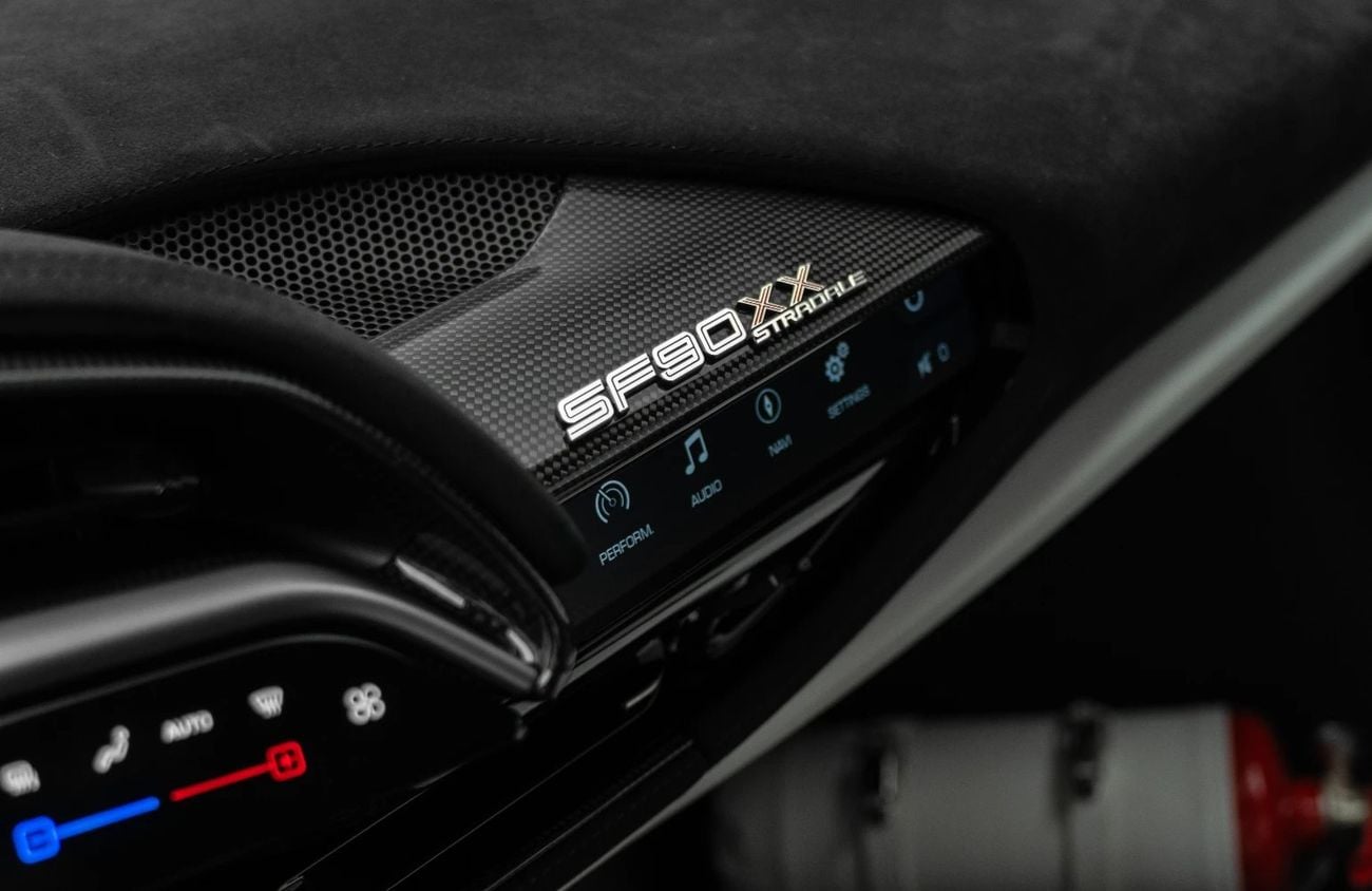 فيراري SF90 ستراديل سترادالي 4.0-liter twin-turbocharged V8 engine + 3 electric motors | Warranty