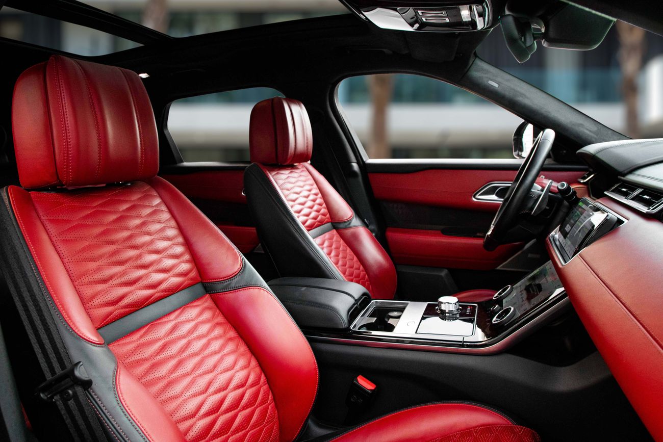 Land Rover Range Rover Velar Range Rover Velar SV Autobiography | 3,917 P.M | 0% Downpayment | Perfect Condition!