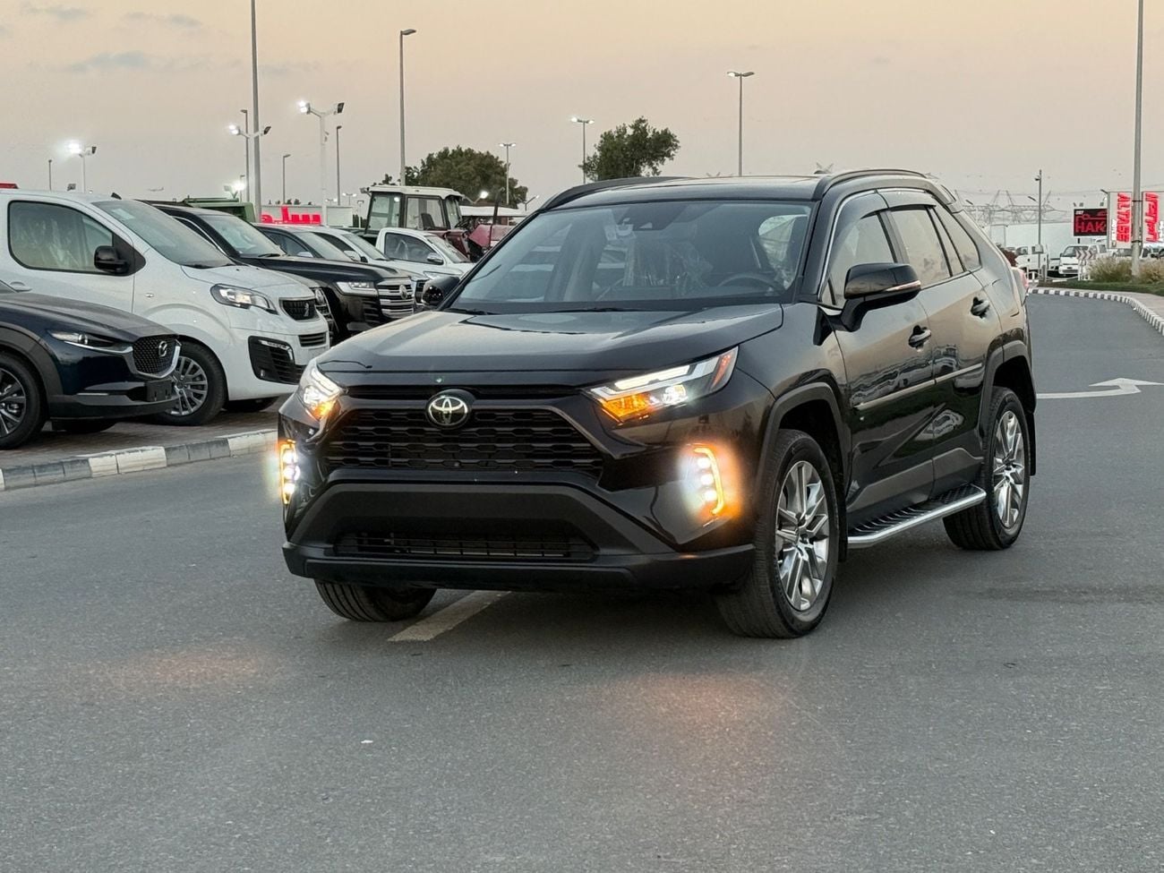 تويوتا راف ٤ RAV4 XLE premium Full option