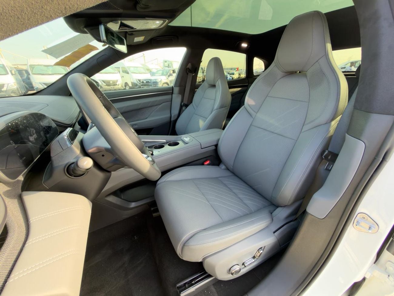 زيكر 001 Long Range AWD