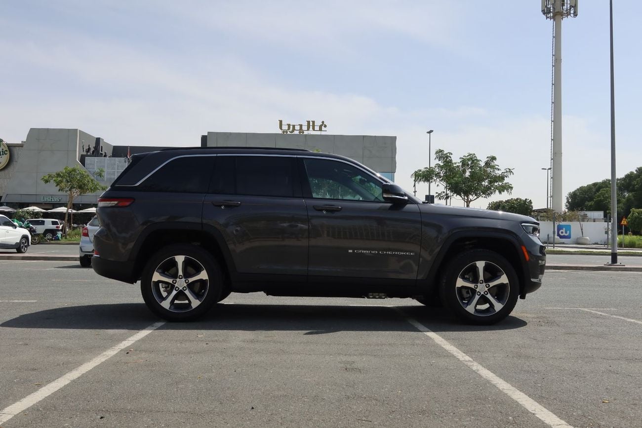 جيب جراند شيروكي NO HIDDEN FEES. NO SURPRISES.  The price you see is the EXACT price you pay. No hidden charges. No l