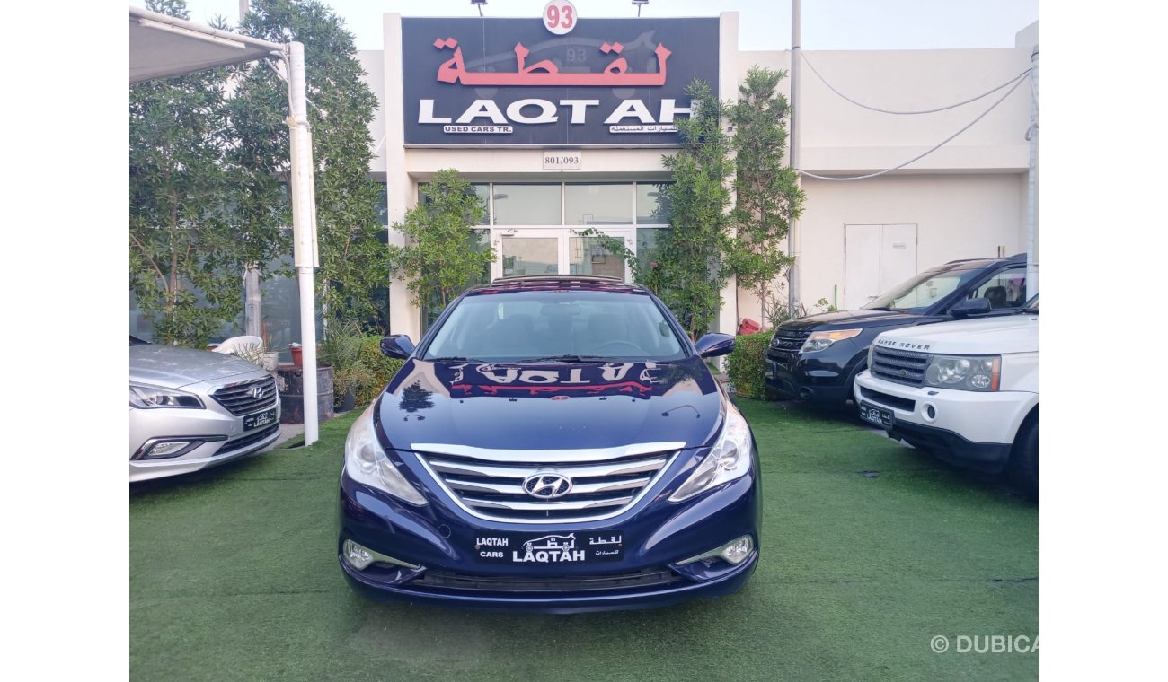 Hyundai Sonata 2012 model, cruise control slot, wheels, air conditioning sensors, power steering, fog lights, rear