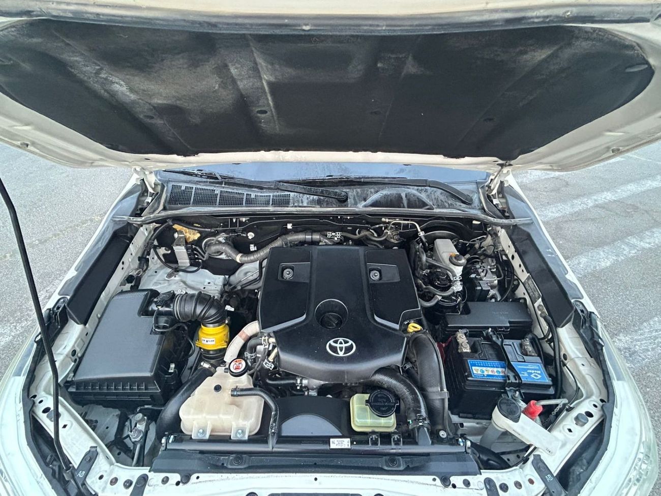 تويوتا هيلوكس 