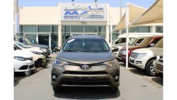 Toyota RAV4 GXR - ACCIDENTS FREE  - GCC - 2 KEYS - CAR IS IN PERFECT CONDITION INSIDE OUT