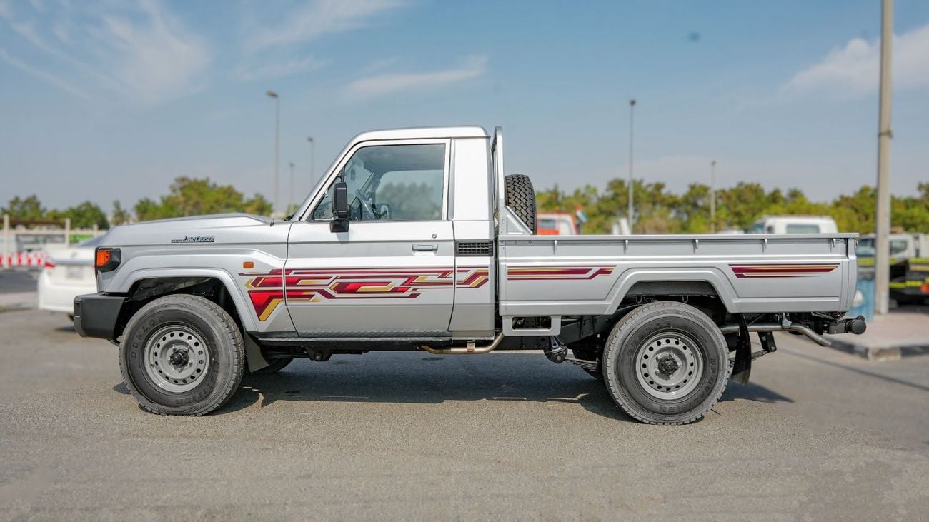 Toyota Land Cruiser 70 2025 Toyota Land Cruiser LC 79 4.0L AT Petrol Basic with Fridge (Silver-Brown)