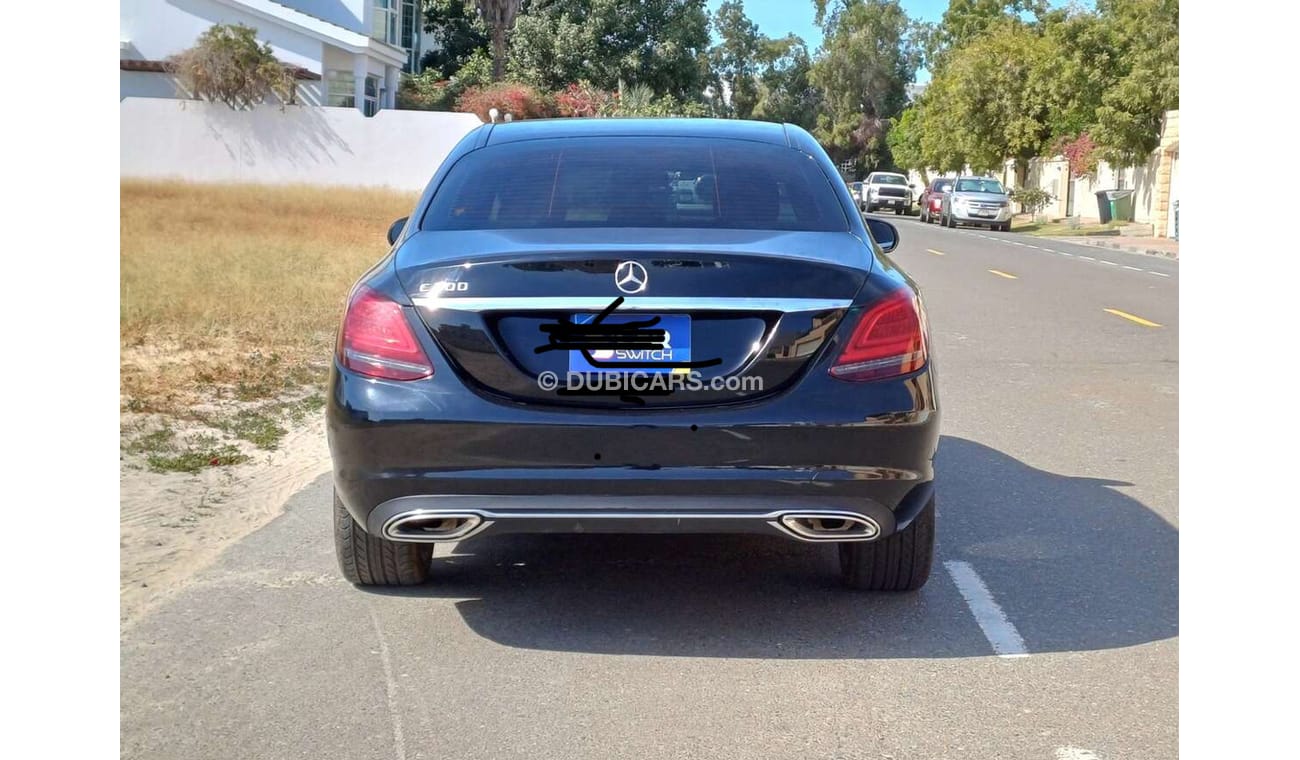 مرسيدس بنز C 300 STD 2.0 L Two key