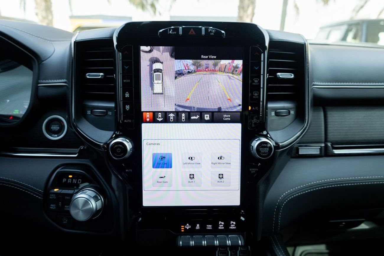 RAM 1500 Limited Crew Cab 5.7L