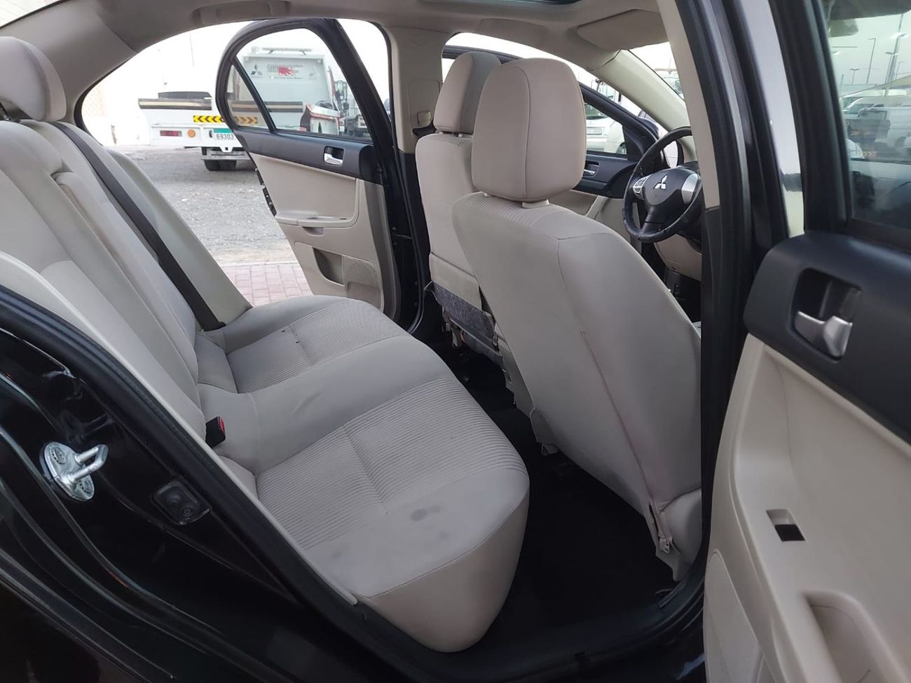 ميتسوبيشي لانسر