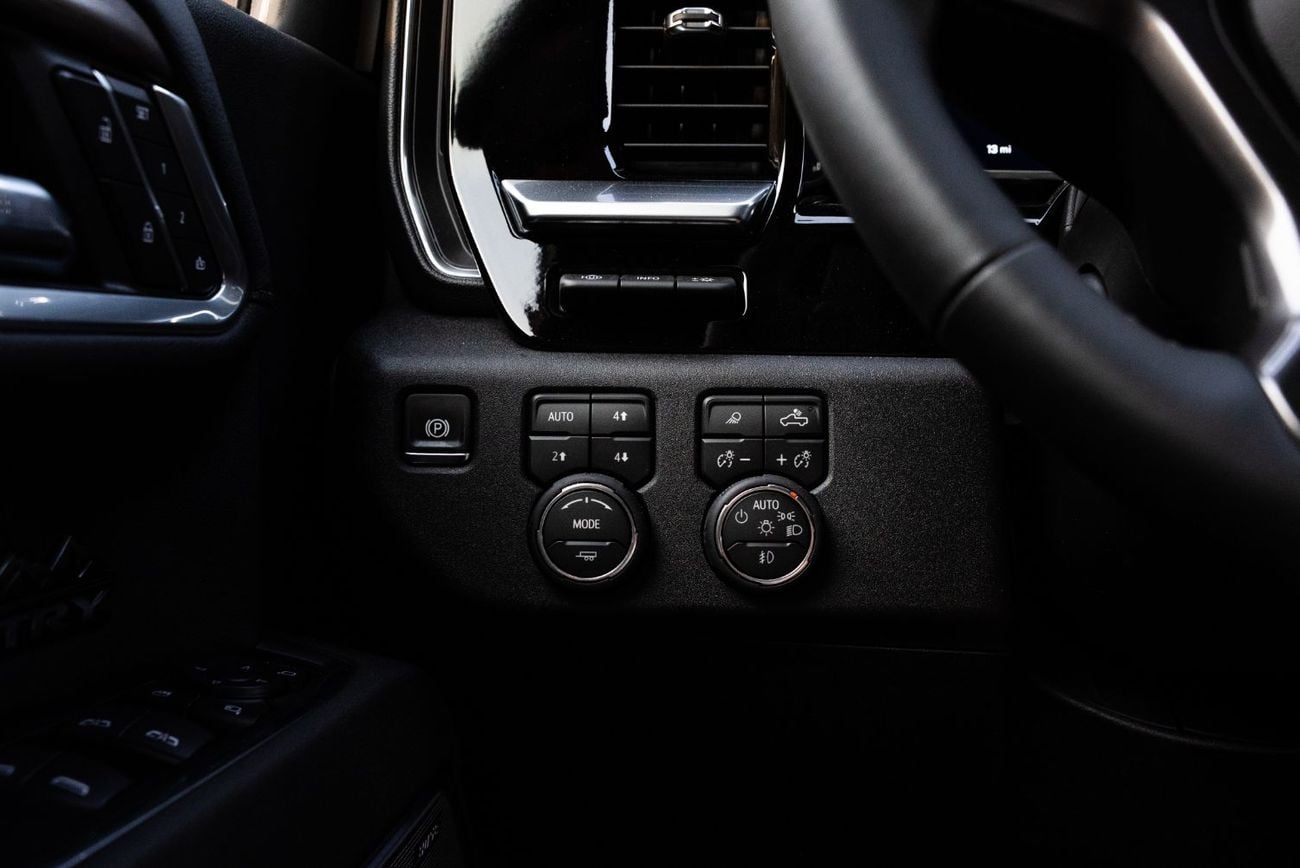 Chevrolet Silverado 1500 CREW/CAB HIGH COUNTRY 2026 Midnight package Brand New 3.0L Turbo Diesel V6