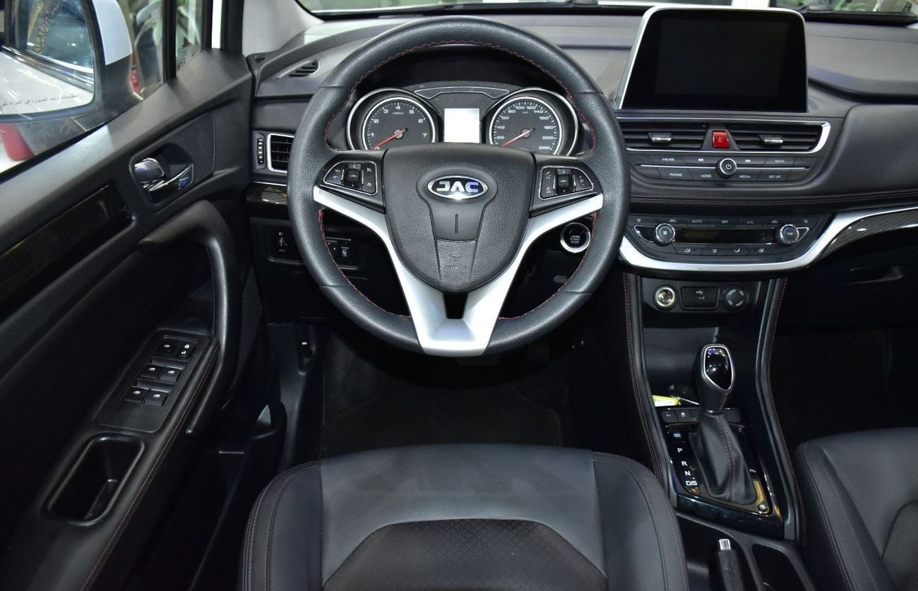 جاك S3 Plus INTELLIGENT LUXURY EXCELLENT DEAL for our JAC S3 ( 2023 Model ) in White Color GCC Specs