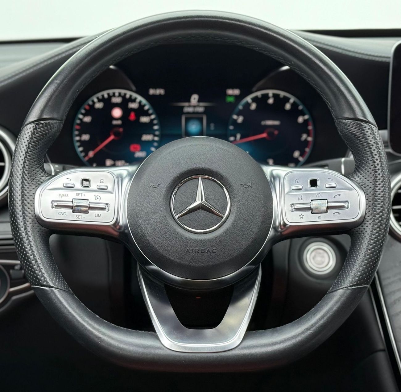 Mercedes-Benz GLC 200 4Matic 2022 Mercedes Benz GLC 200 AMG 4MATIC, Mercedes Warranty, Full Mercedes Service History, Low