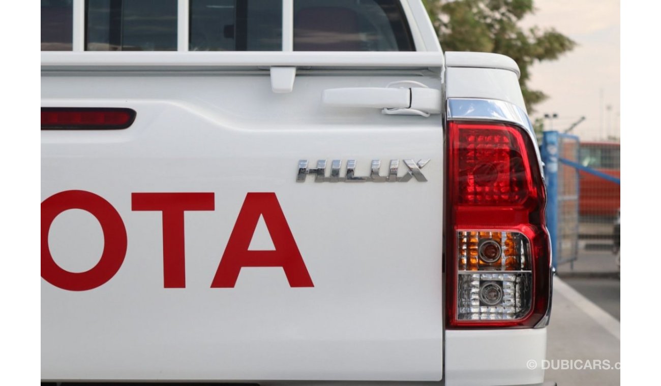 Toyota Hilux 2024 TOYOA HILUX 2.7 4X2 AT - PETROL/GASOLINA - **EXPORT ONLY**التصدير فقط خارج الخليج**
